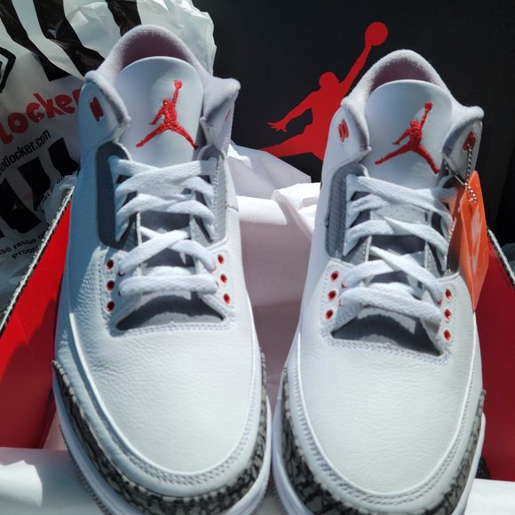 2022 Jordan Retro 3 Fire Reds Size 12 - Picture 3 of 8